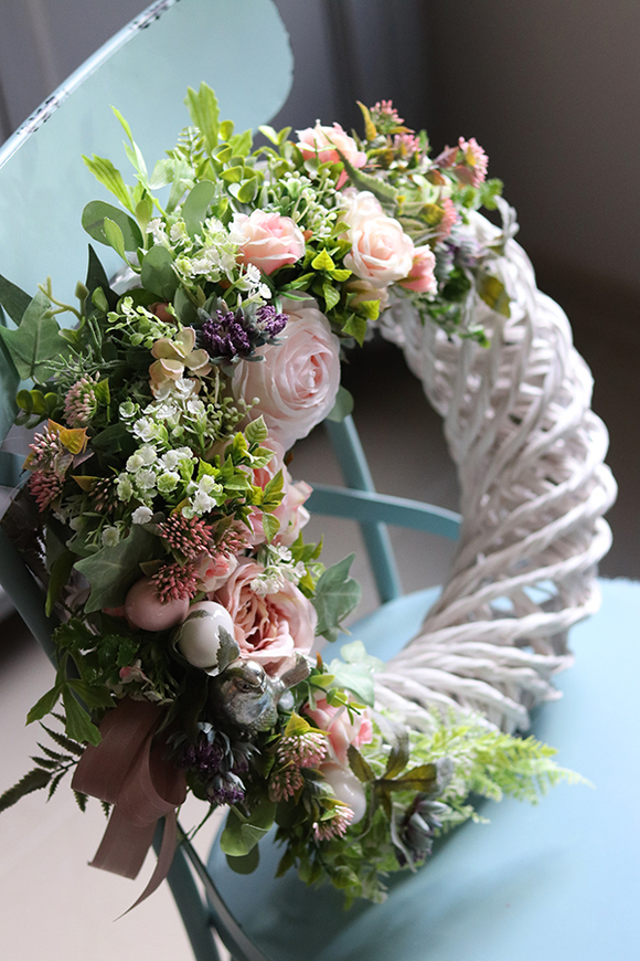 atrakcyjny wielkanocny wianek, Pastellova, śr.45cm