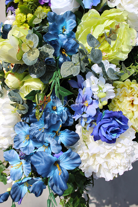 kompozycja kwiatowa dekoracja nagrobna Fiolet&amp;Niebieski dł.110cm, wys.40cm