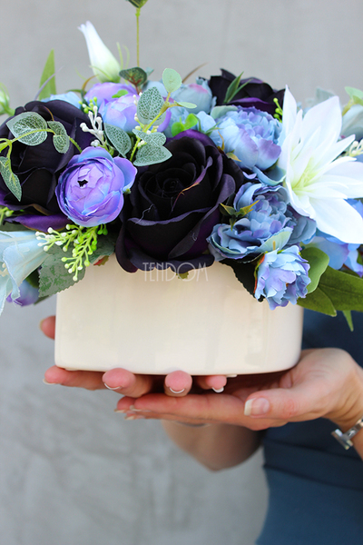 Navy Blue kompozycja kwiatowa / bukiet wys.20cm, szer.35cm