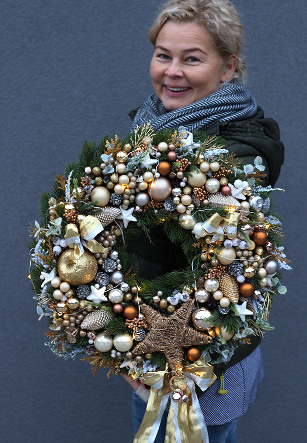 Christmas Tree, świąteczny wianek na drzwi z gwiazdą, śr 50cm  