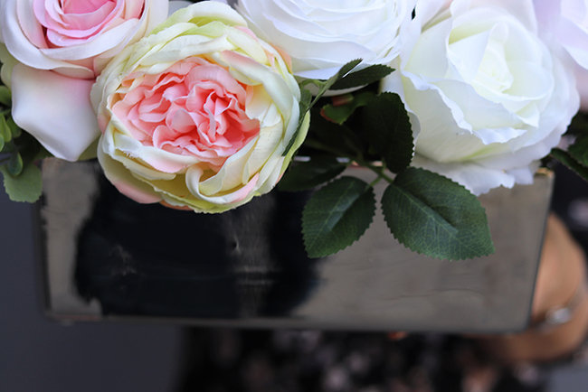 Monett, gustowna kompozycja w lustrzanej donicy, wym.24x45cm