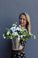 bogata kompozycja kwiatowa Norwegia, wys.33cm