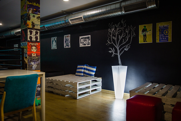 Rossa donica podświetlana światło zimne 38x75cm