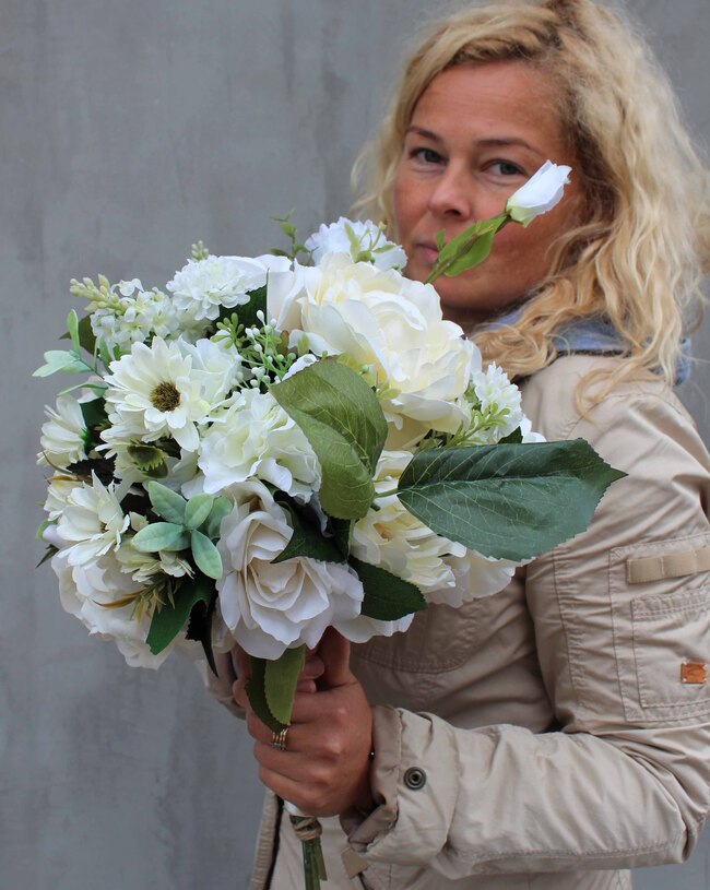 bukiet kwiatów białe Anioły, wys.38cm,śr.25cm