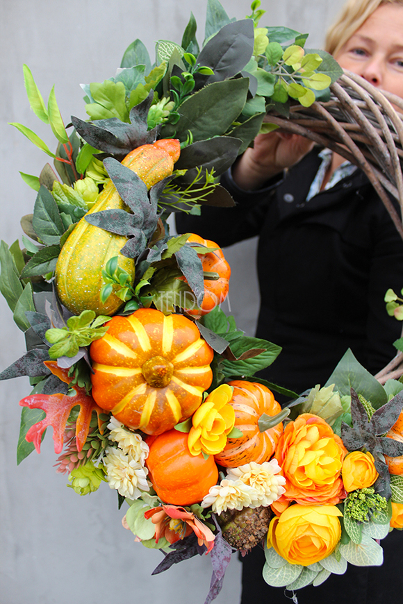 Dynie jesienna dekoracja / wianek na drzwi śr.46cm  