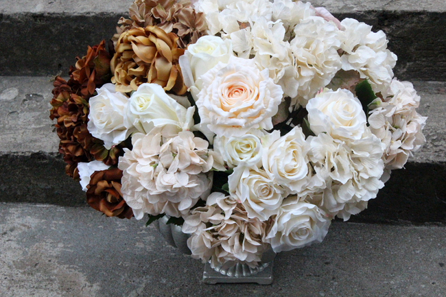 Tradycja kompozycja kwiatowa, wys.54cm