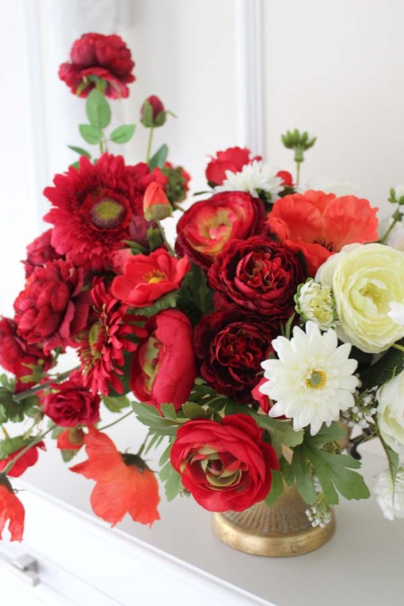 Danielle kompozycja w złotym metalowym pucharze, wys.46cm