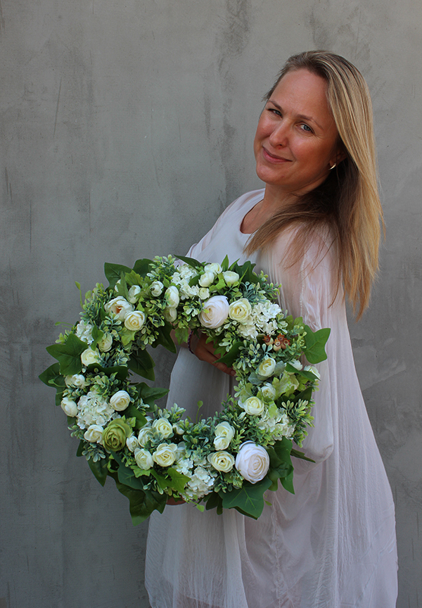 Anna, dekoracyjny wianek kwiatowy, śr.40cm 