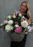 Lilia Exclusive kompozycja kwiatowa / bukiet, wys.56x60x40cm