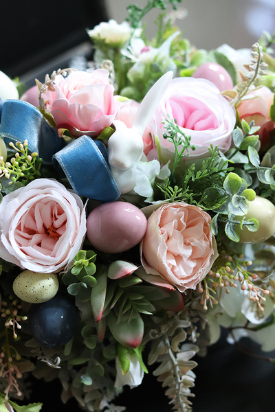 atrakcyjna wielkanocna kompozycja / stroik, Green Canoe Pastels Blue, dł.35cm