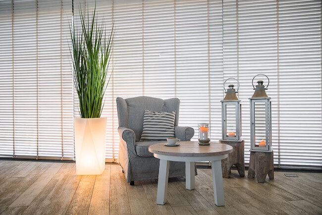 Nevis donica podświetlana światło ciepłe 46x75cm