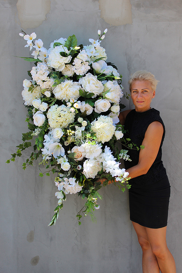 kompozycja kwiatowa dekoracja nagrobna Biel&Krem, dł. 145cm