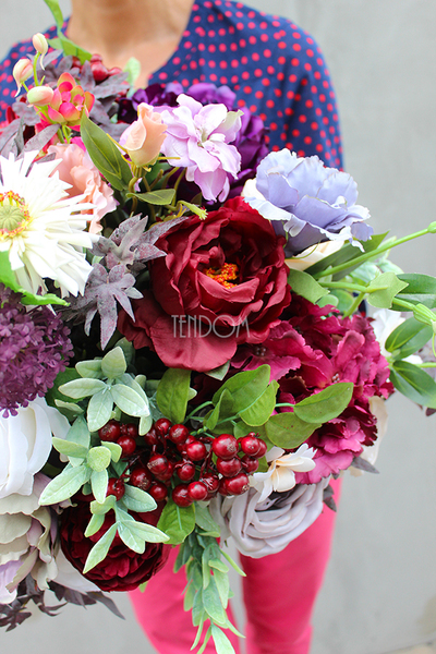 kompozycja kwiatowa / bukiet England nr1, wys.50cm,śr.36cm