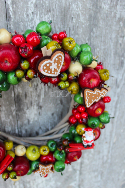 dekoracyjny wianek / stroik Kolorowe Święta śr.28cm