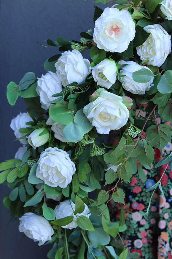 Biała Baletnica, wypożyczenie dekoracyjnej girlandy, dł.1m 