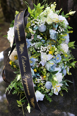 kompozycja / wiązanka pogrzebowa, Niebieska Poświata, dł.65cm