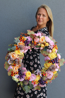 Colenissa, barwny wianek z dmuchawcami i jagodami, śr.54cm 