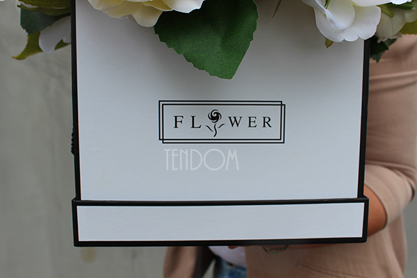 Sellara, kompozycja kwiatowa / bukiet / flowerbox wys.35cm