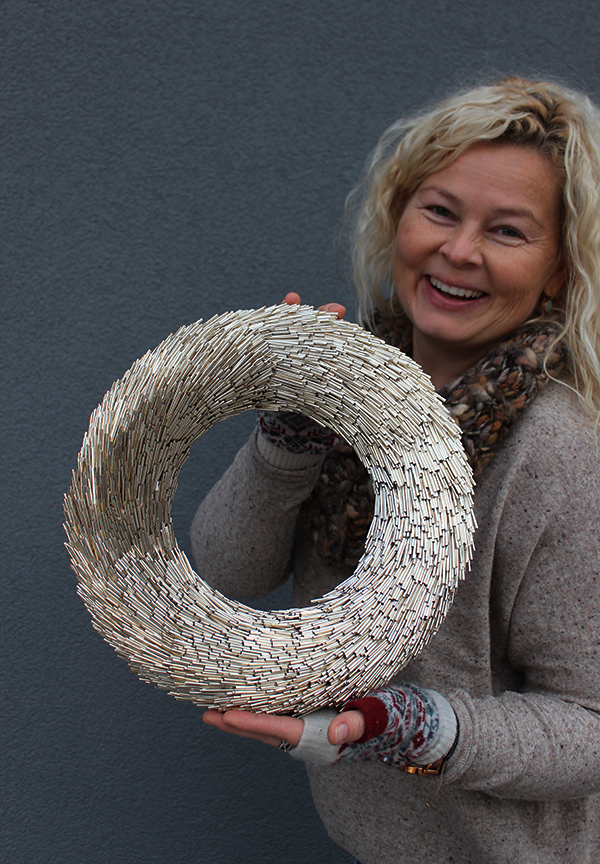 dekoracyjny wianek na drzwi, Złote Koraliki, śr.30cm