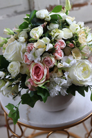 bogata kompozycja kwiatowa na stół, Yestria, wym.30x50cm