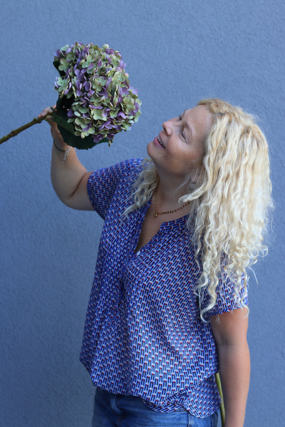 Hortensja Delux, gałązka sztucznej hortensji z listkami, fioletowo-zielona, 1szt., dł.56cm