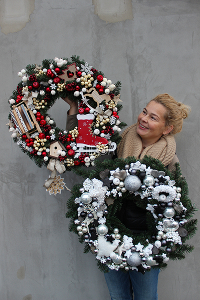 Święta w tenDOM dekoracyjny biało-czarny wianek / stroik, śr.52cm