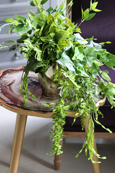 Govena, zielona kompozycja w złotej donicy, dł.74cm