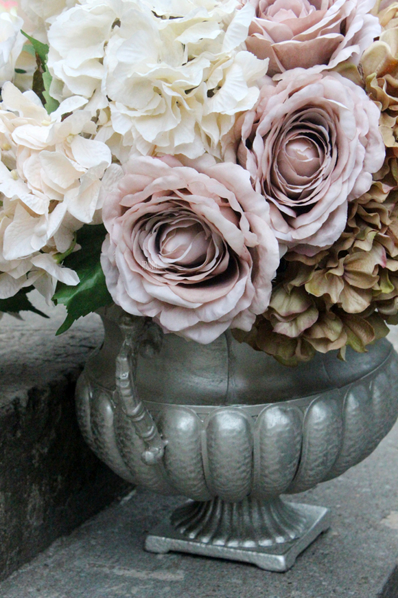 Tradycja kompozycja kwiatowa, wys.54cm