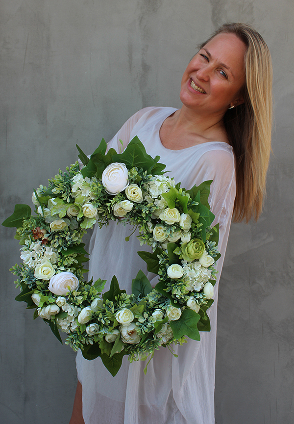 Anna, dekoracyjny wianek kwiatowy, śr.40cm 