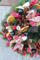 Szyszki Zimowe bożonarodzeniowy wianek, śr.27cm