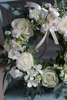 Eukalitia Różana, biały kwiatowy wianek, śr.30cm