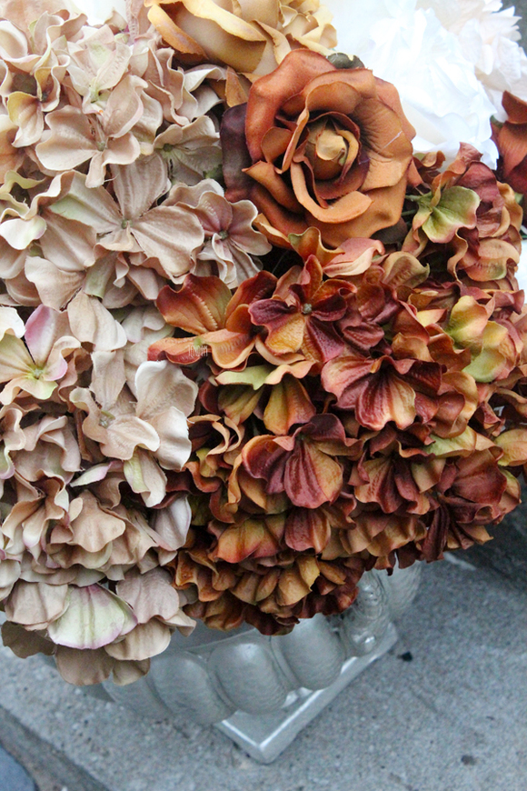 Tradycja kompozycja kwiatowa, wys.54cm