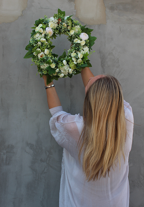 Anna, dekoracyjny wianek kwiatowy, śr.40cm 