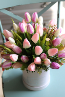 flowerbox kwiatowy / dekoracja na Wielkanoc, Tulipany Pink, wys.34cm