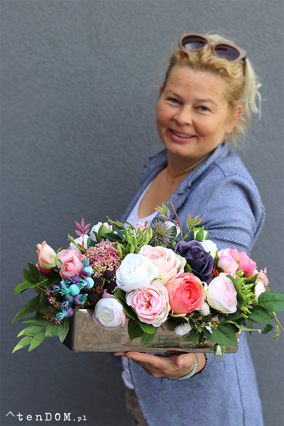 Alana Deluxia, kompozycja kwiatowa w lustrzanej donicy, wym.20x42cm 