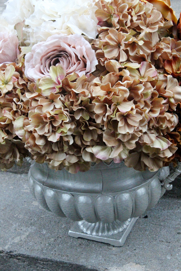 Tradycja kompozycja kwiatowa, wys.54cm