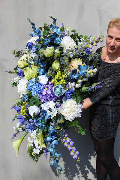kompozycja kwiatowa dekoracja nagrobna Fiolet&Niebieski dł.110cm, wys.40cm