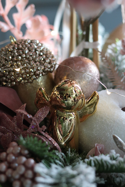 Pudrovy Glamour Winter, zimowy storczyk w złotej, eleganckiej donicy, wys.60cm