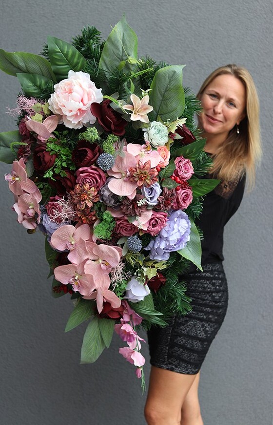 Nerassa, bogata fioletowa wiązanka nagrobna, dł.106cm 