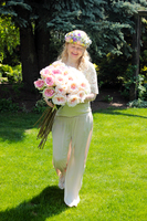 bukiet 10 szt. jasnoróżowych róż Premium, wys.70cm