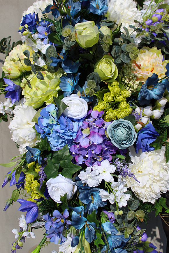 kompozycja kwiatowa dekoracja nagrobna Fiolet&amp;Niebieski dł.110cm, wys.40cm