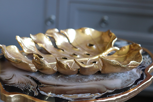 dekoracyjny talerz / patera z tworzywa sztucznego, Monstera, wym.28x34cm