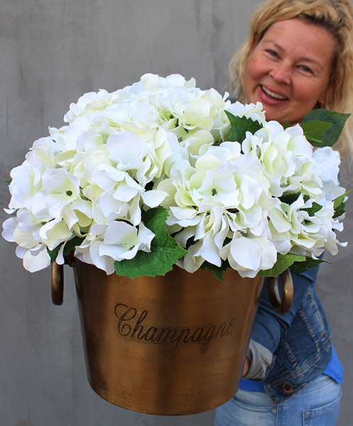 Cooler z hortensjami, elegancka kompozycja kwiatowa, wys.40cm