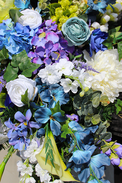 kompozycja kwiatowa dekoracja nagrobna Fiolet&amp;Niebieski dł.110cm, wys.40cm