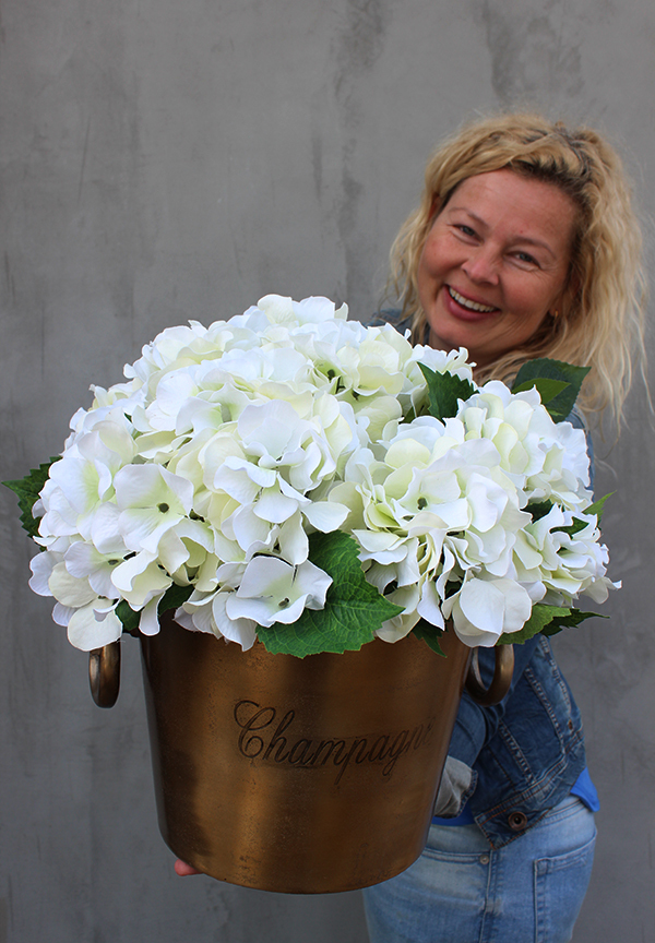 Cooler z hortensjami, elegancka kompozycja kwiatowa, wys.40cm