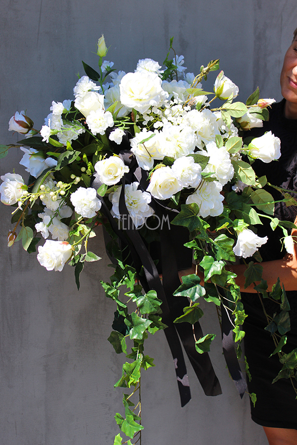 kompozycja kwiatowa / dekoracja nagrobna Malano, wys.40cm 