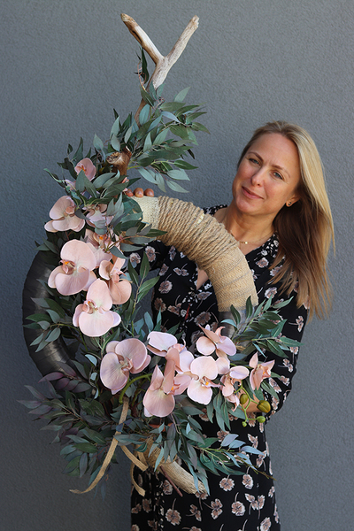 Elanea Orchid, efektowny wianek na drzwi, wym.53x115cm