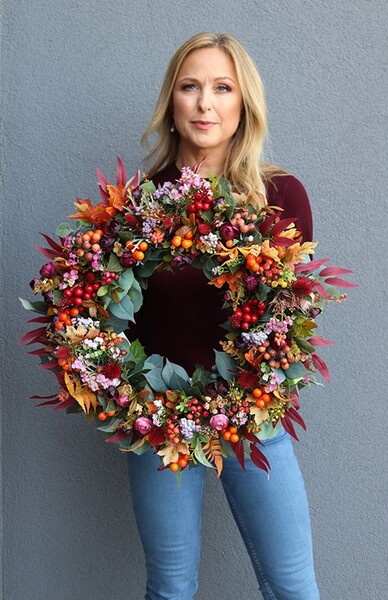 atrakcyjny kwiatowy wianek, Jesienna Muzyka, śr.44cm 