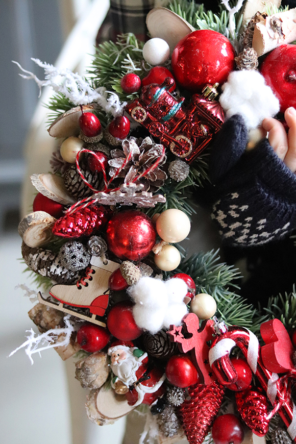 dekoracja zimowa wianek Świąteczny Przepych, śr.34cm