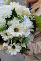 bukiet kwiatów białe Anioły, wys.38cm,śr.25cm